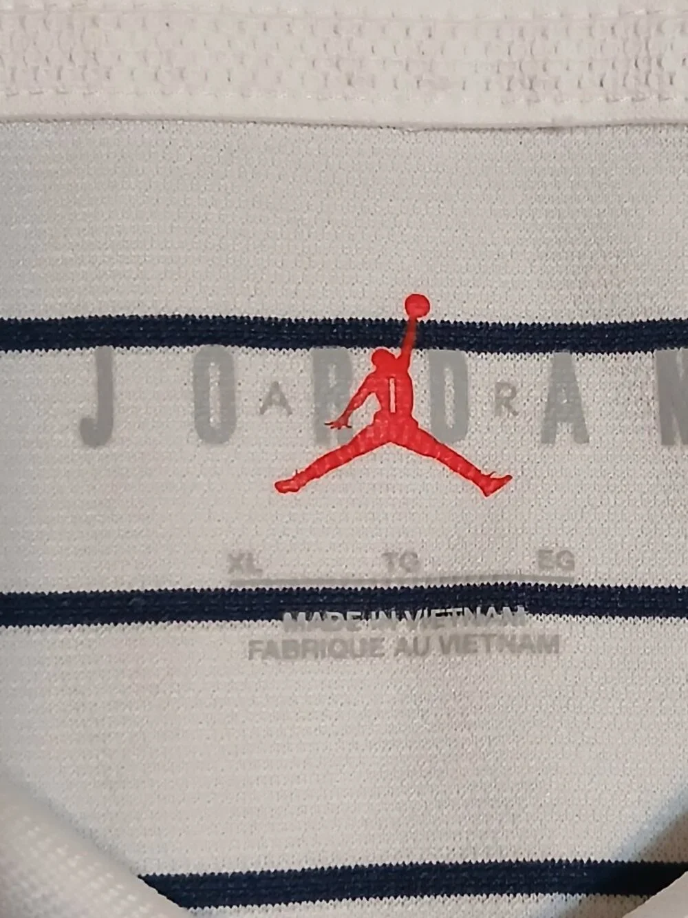 Jordan Men's XL White Striped 